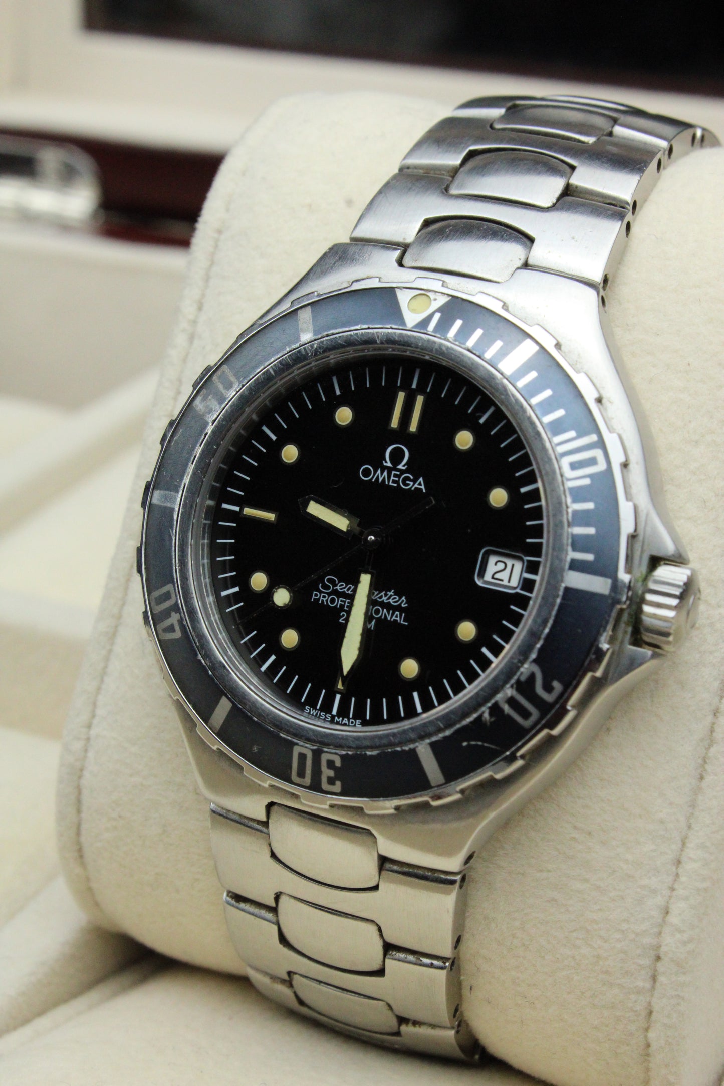 Omega ‘Pre Bond’ Seamaster Ghost Bezel 396.1052