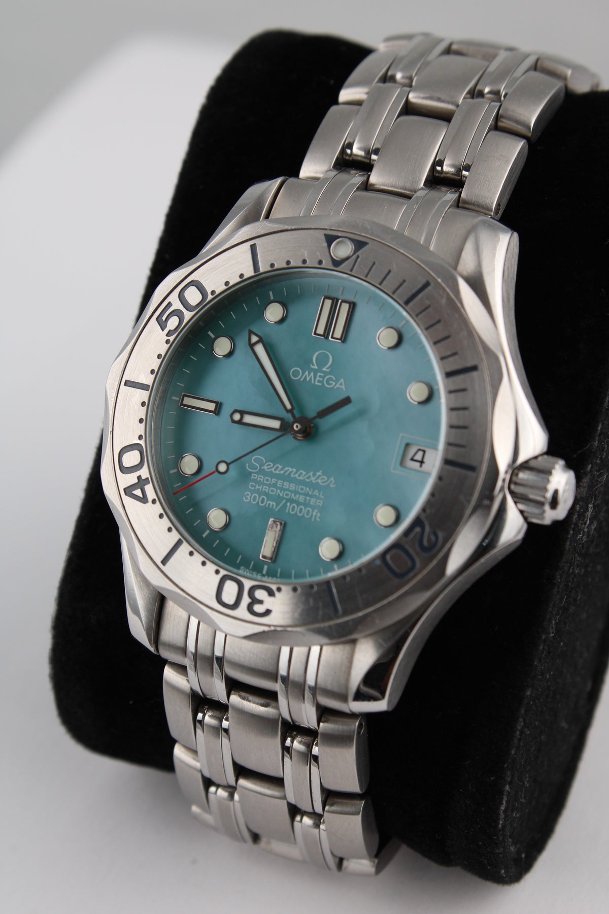 Omega Seamaster 300m ‘Mother Of Pearl’ 2050.71