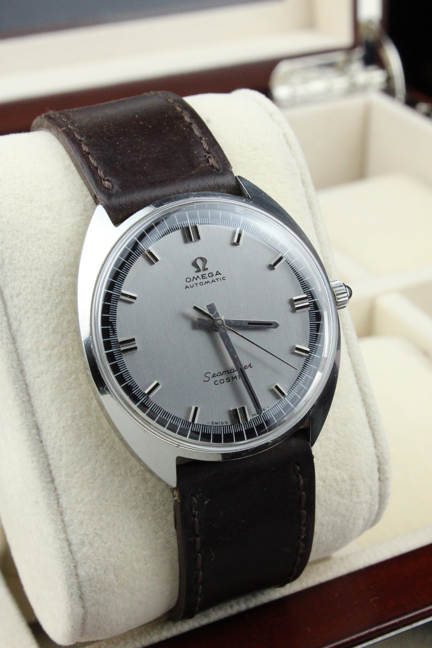 Omega Automatic Seamaster Cosmic 165.026