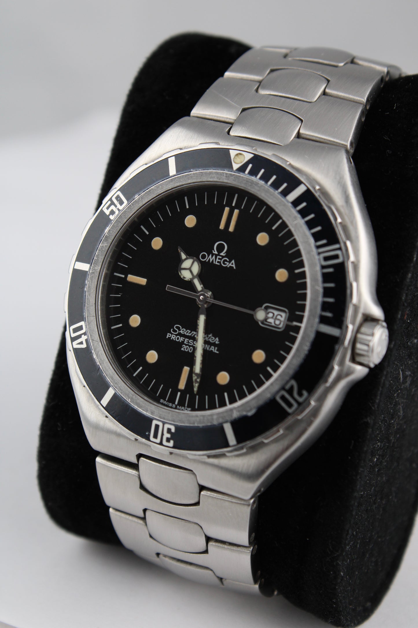 Omega ‘Jumbo Pre Bond’ Seamaster 200m - 396.1041 - Rare Mercedes Hand