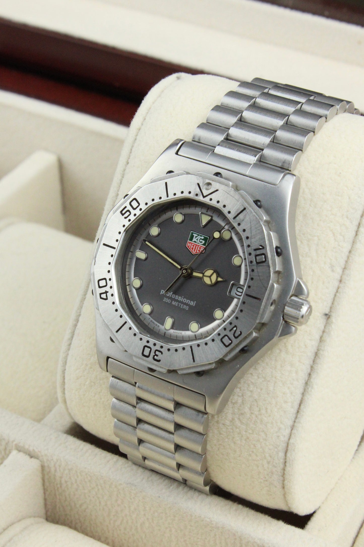 TAG Heuer 3000 Series 932.206