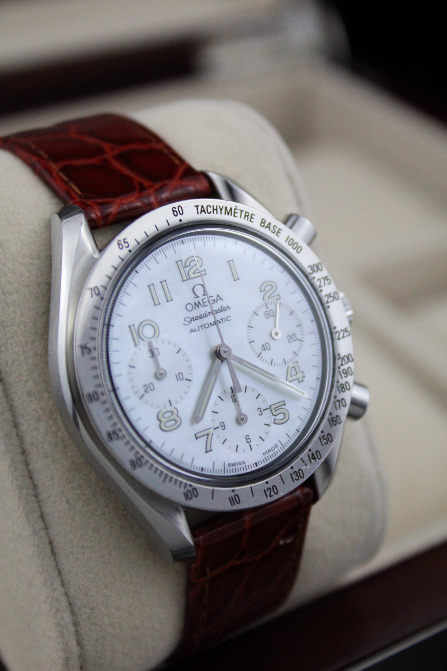 Omega Speedmaster Mother of Pearl 3802.70.56