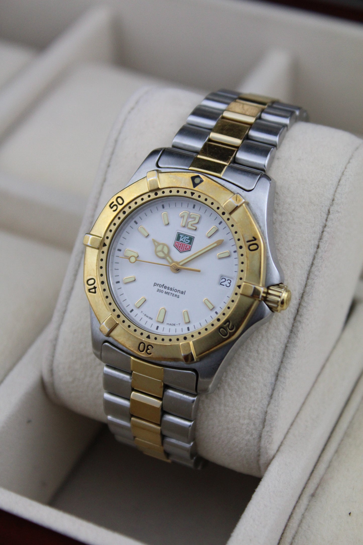 TAG Heuer 2000 Series - WK1120