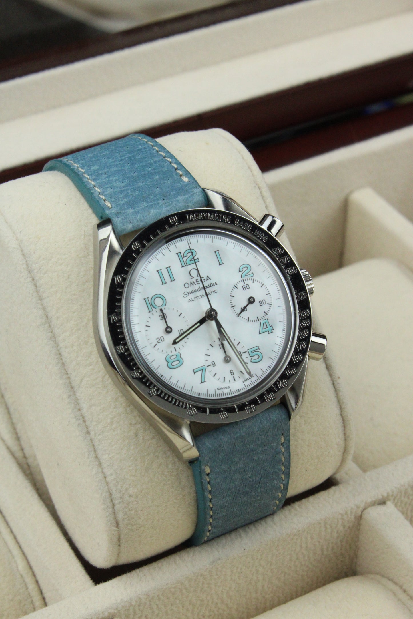 Omega Speedmaster 3802.71.53 Mother of Pearl Dial