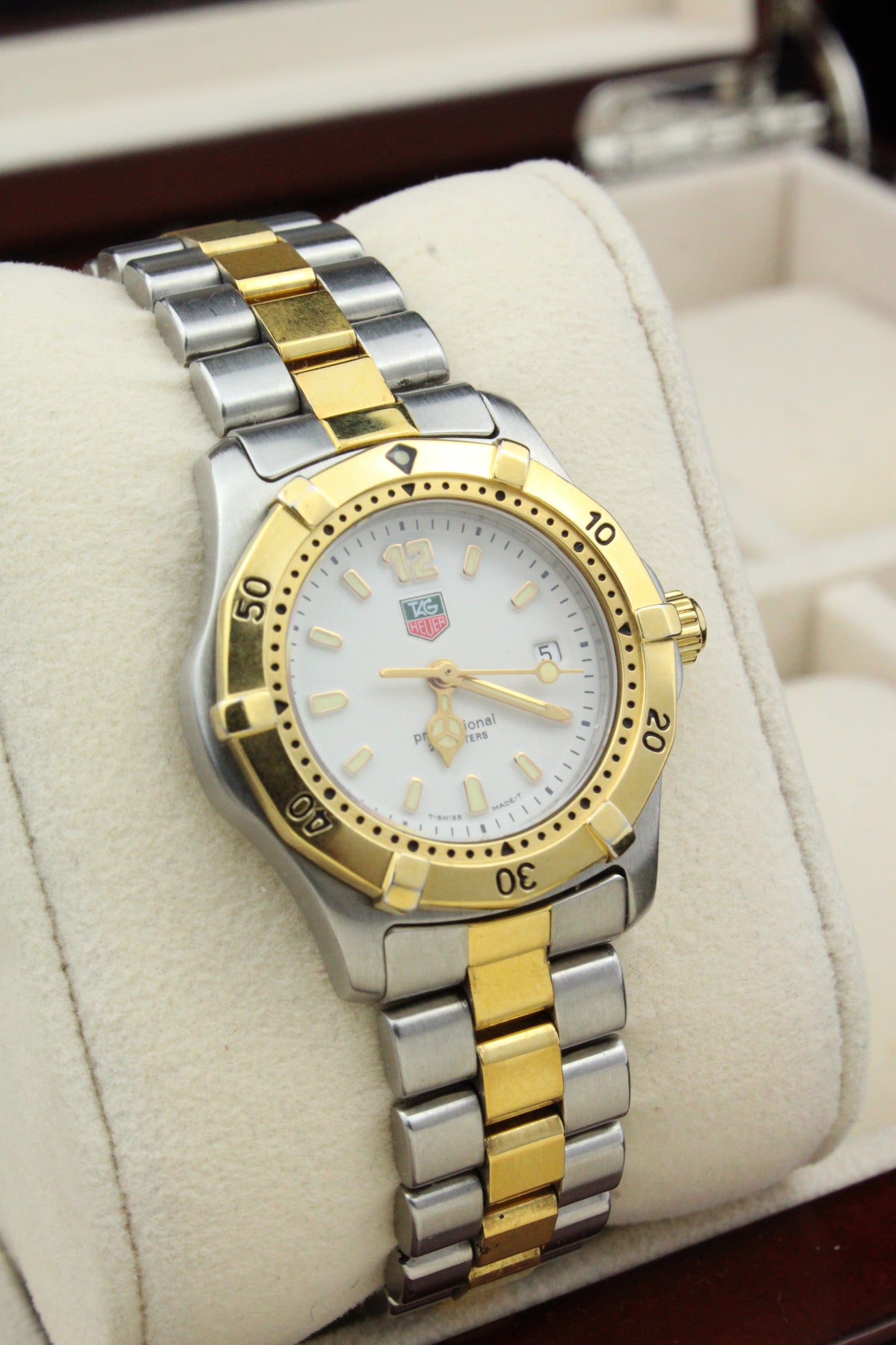 TAG Heuer 2000 Series WK1320 Ladies