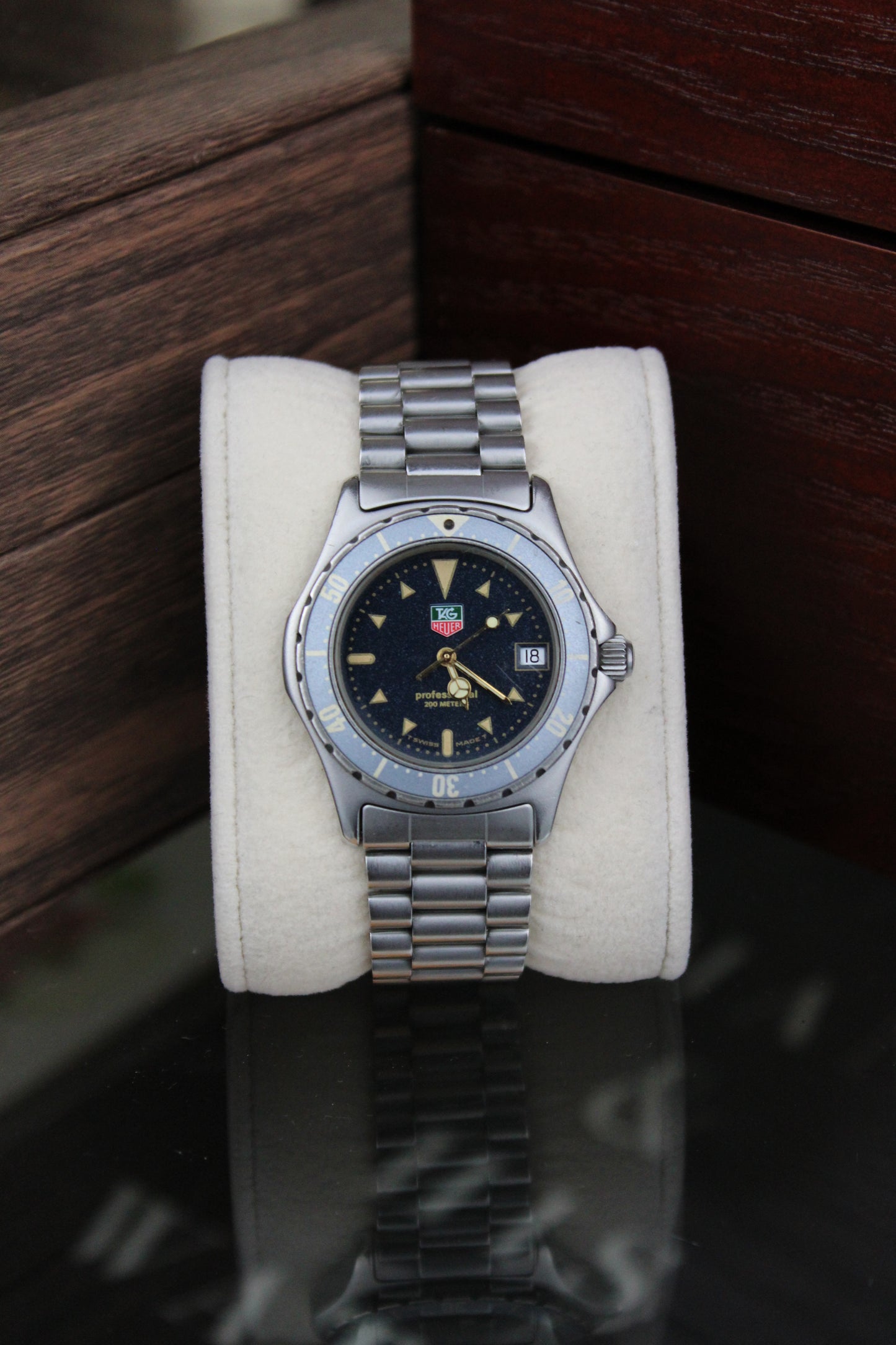 TAG Heuer 2000 Series Moondust 972.613