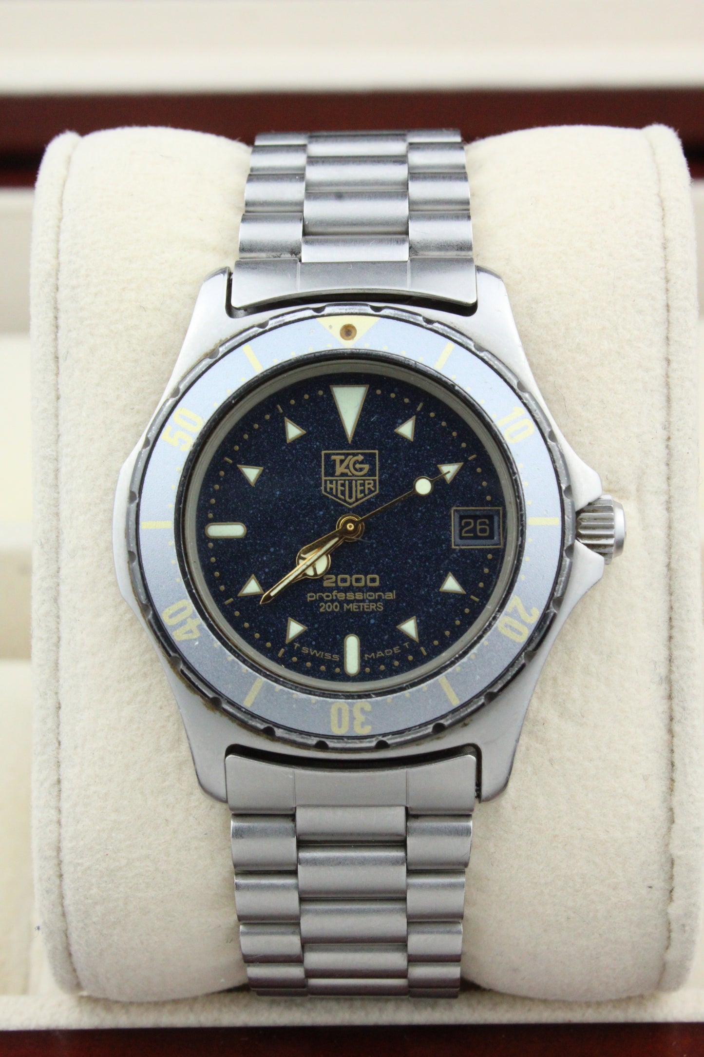 TAG Heuer ‘Moondust’ 2000 Series 972.613