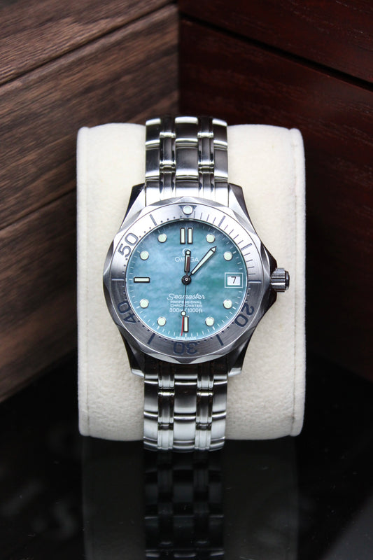 Omega Seamaster MOP Blue Shell 2050.71