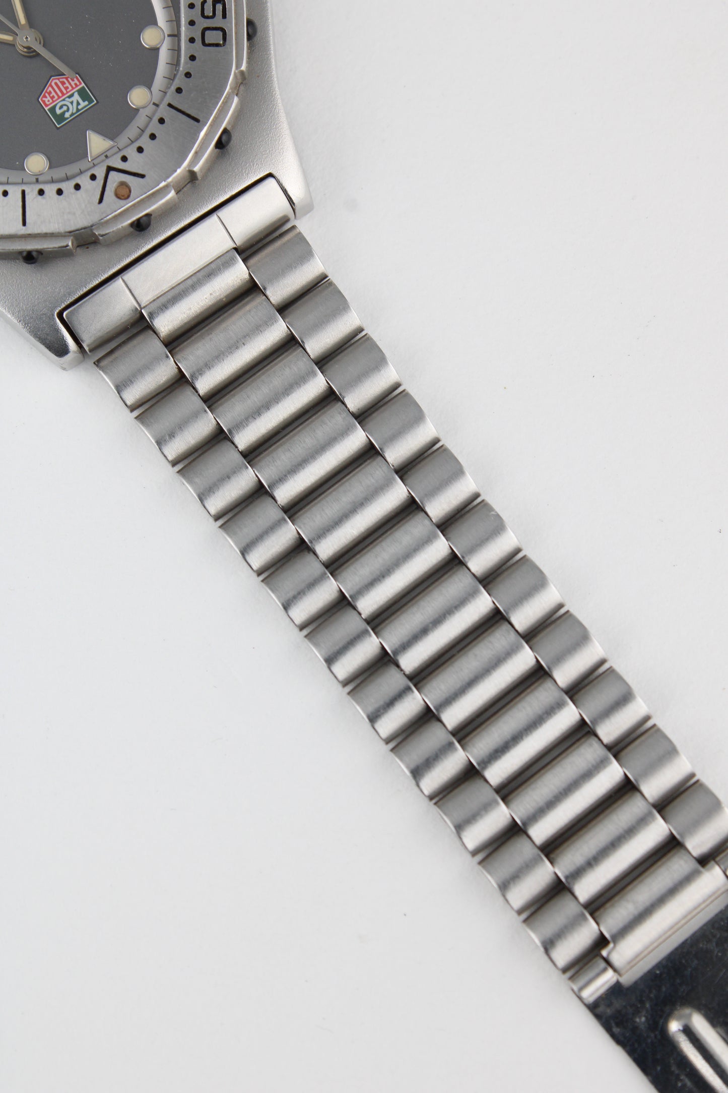 TAG Heuer 3000 Series - 932.213