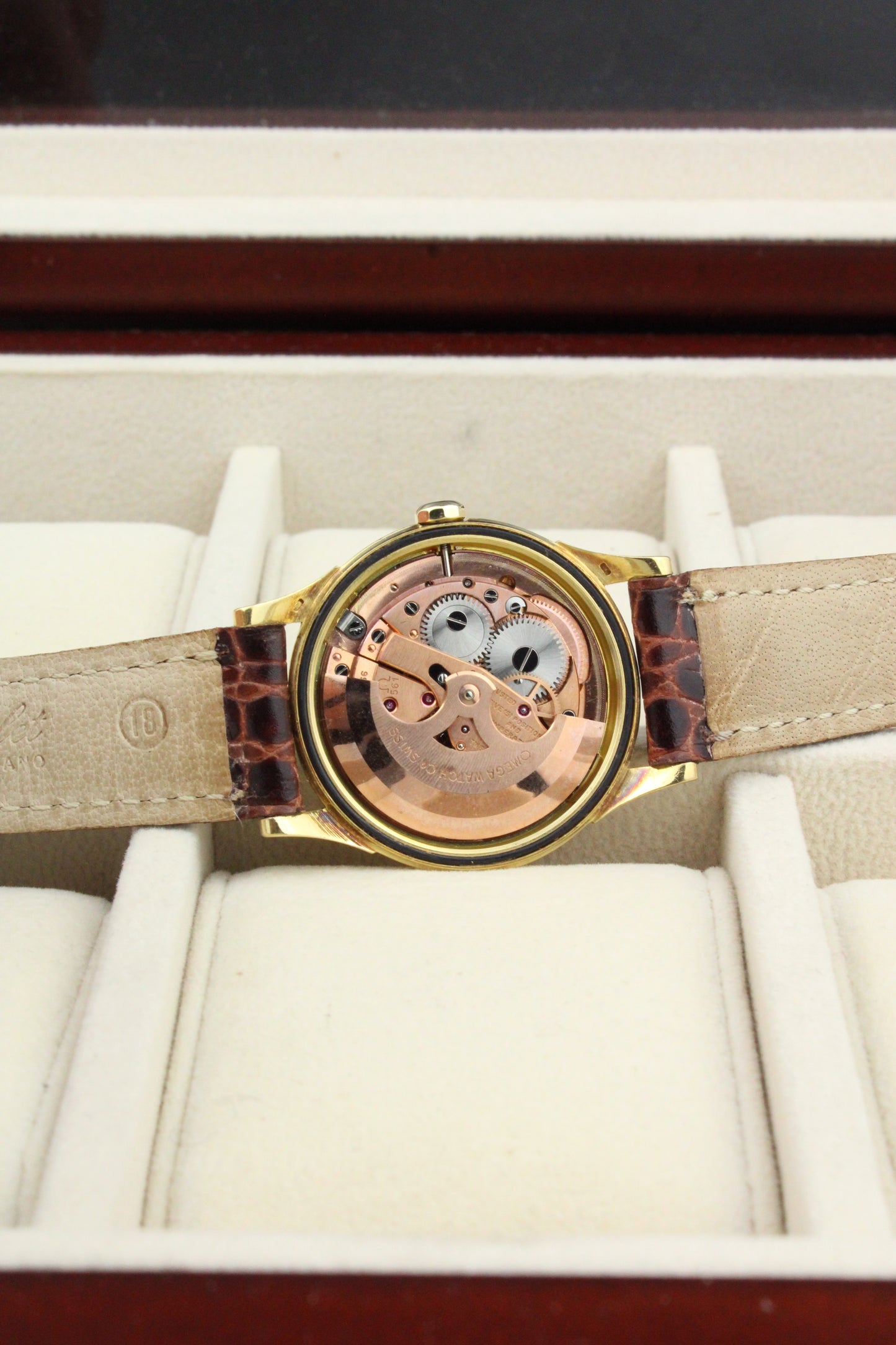 Omega ‘Pie Pan’ Constellation 14393/4 SC 61 18K Solid Gold