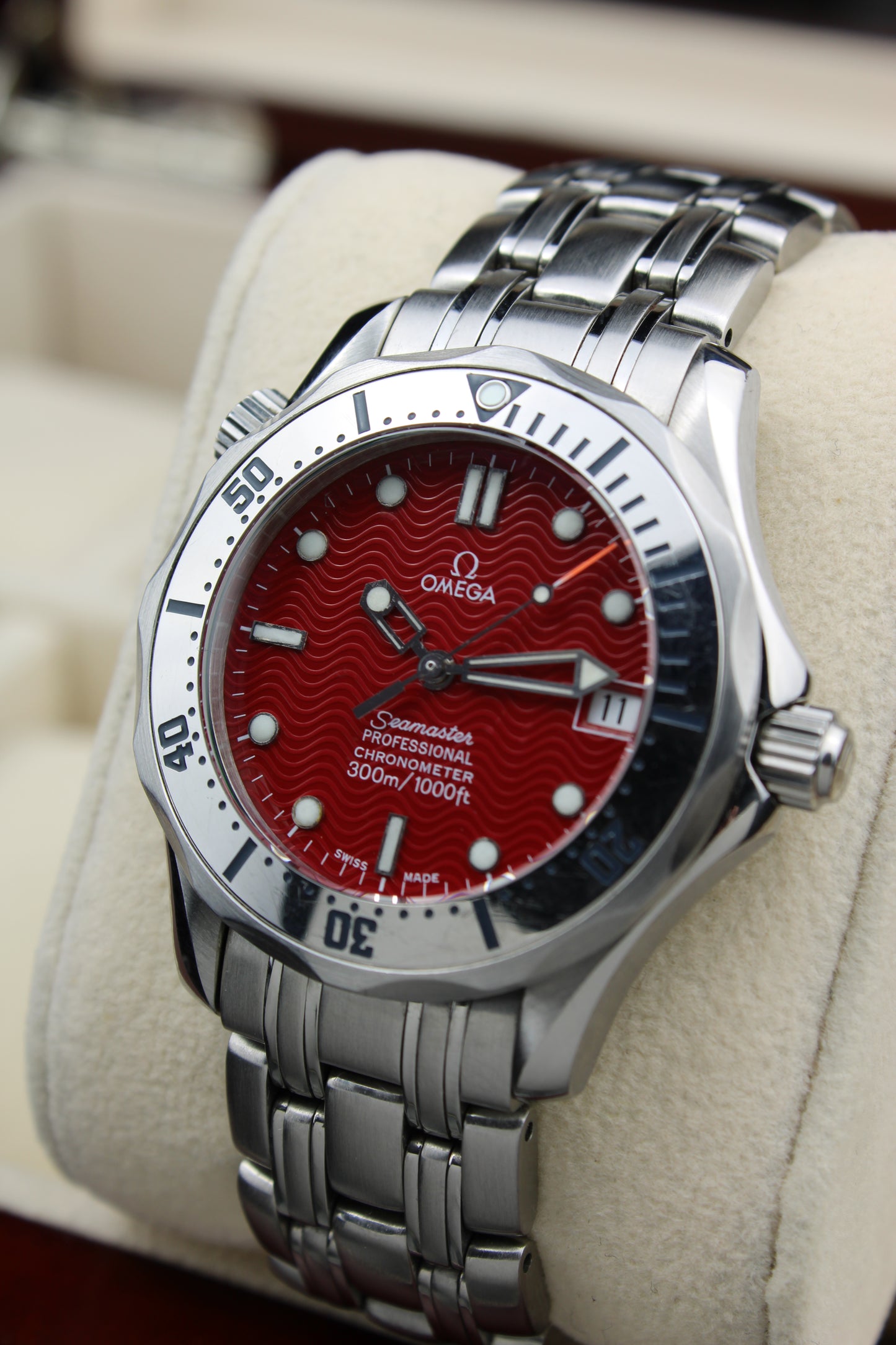 Omega Seamaster 300m Marui Edition 2552.61 (1 of 1000)
