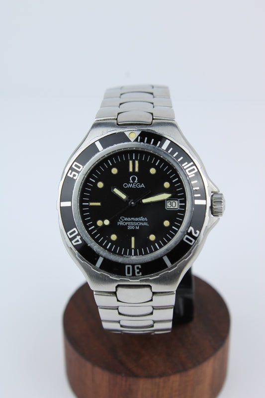 Omega ‘Pre Bond’ Seamaster 200m 396.1052