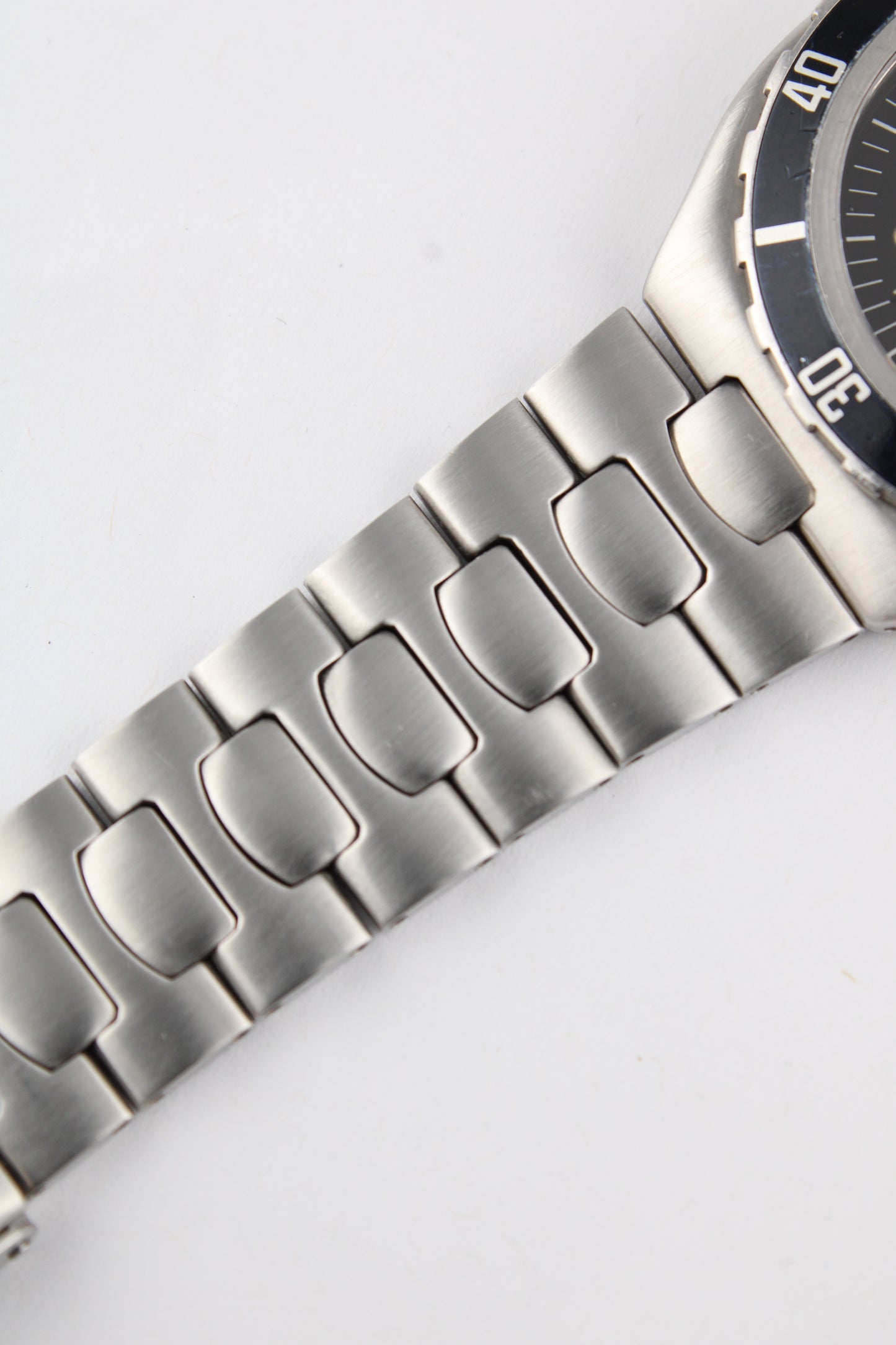 Omega ‘Jumbo Pre Bond’ Seamaster 200m - 396.1041 - Rare Mercedes Hand