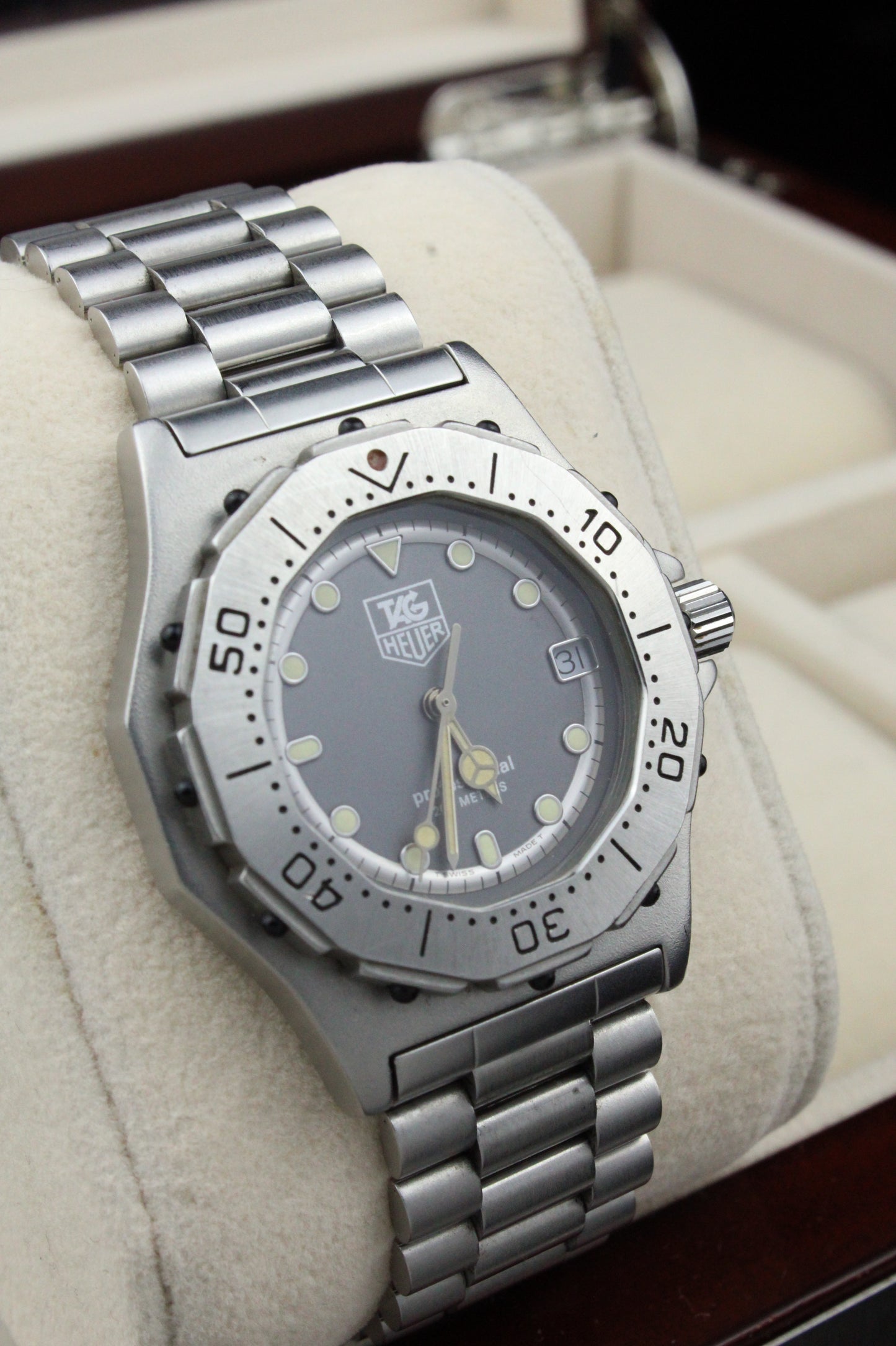 TAG Heuer 3000 Series 932.213