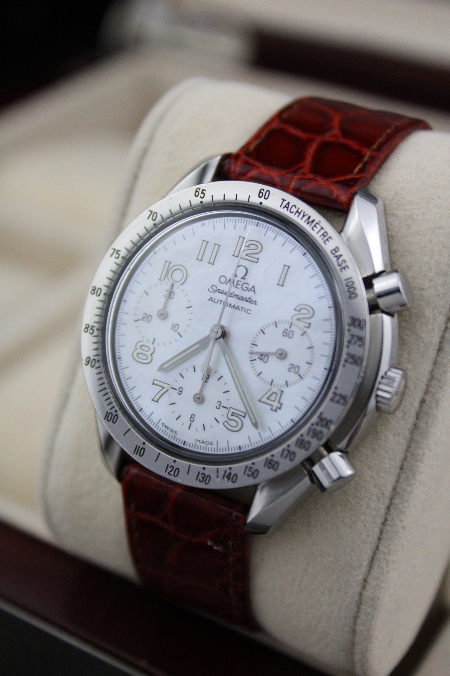 Omega Speedmaster Mother of Pearl 3802.70.56