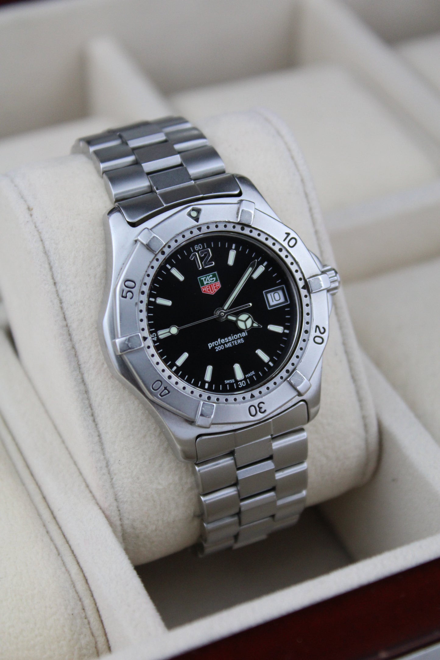TAG Heuer 2000 Series - WK1110-0