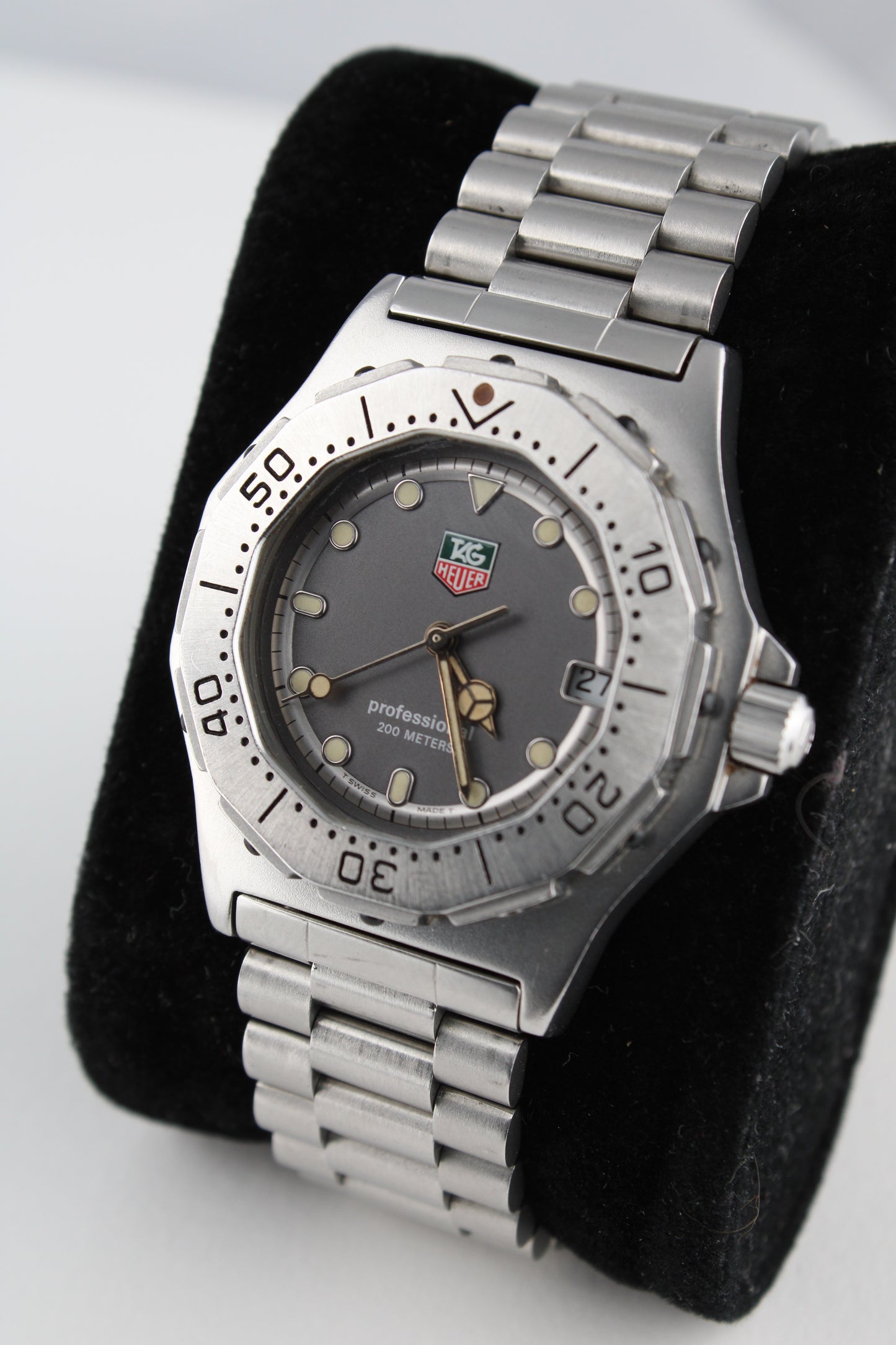 TAG Heuer 3000 Series 932.213 - Midsize
