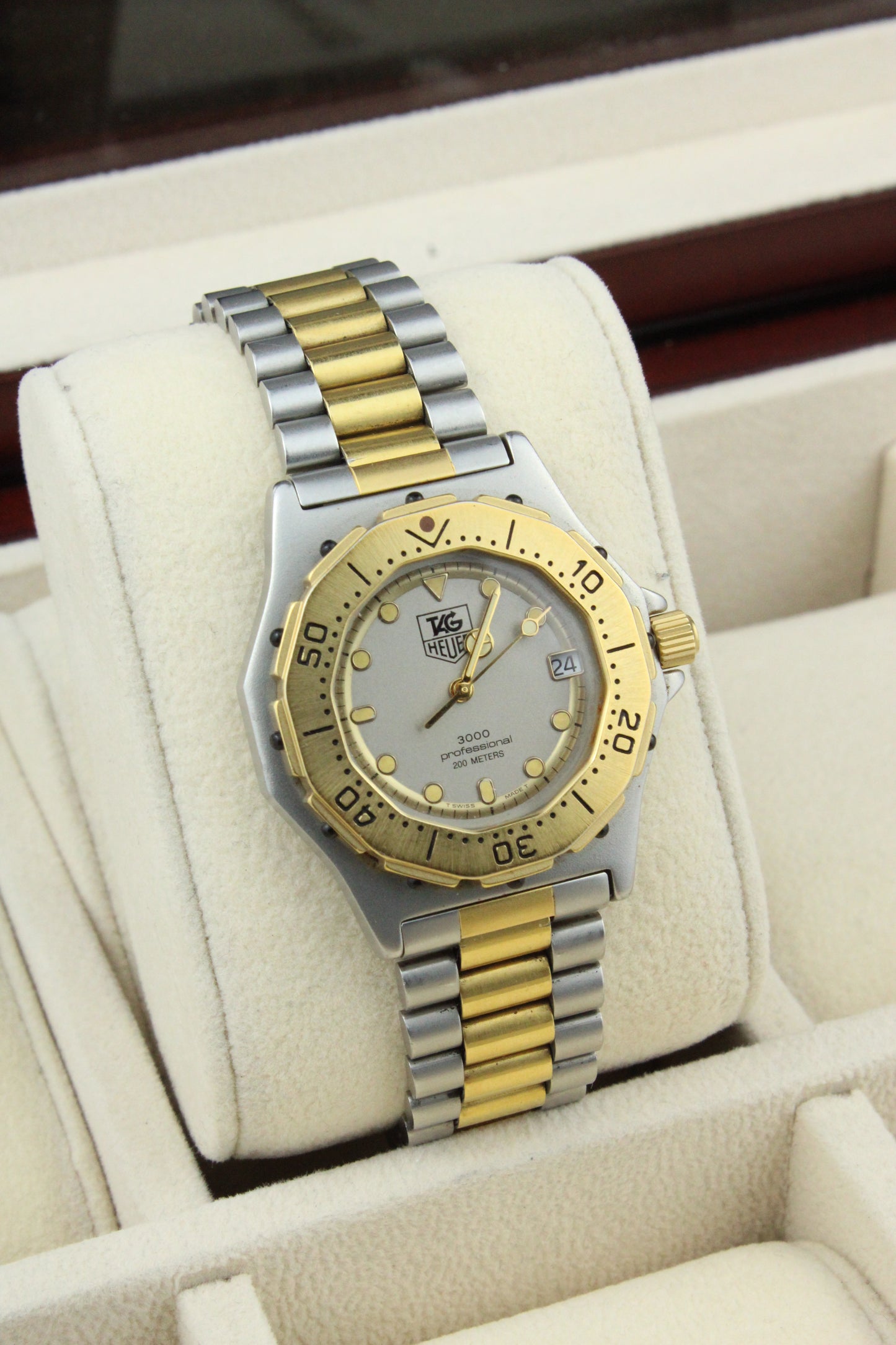 TAG Heuer 3000 Series 934.213