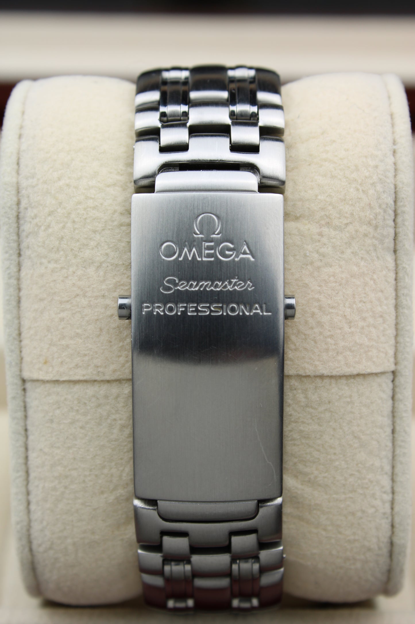 Omega Seamaster 300m Marui Edition 2552.61 (1 of 1000)