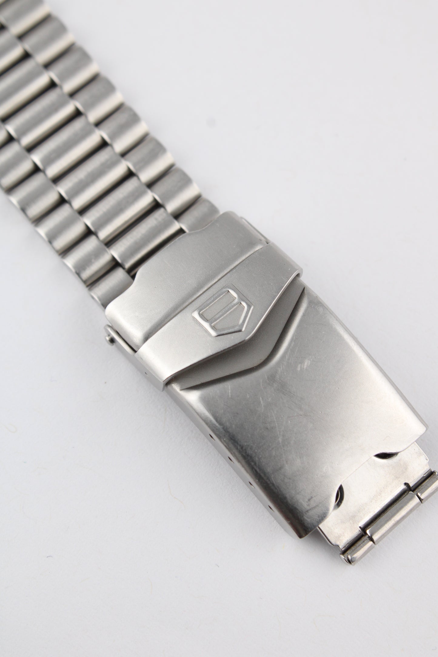 TAG Heuer 3000 Series Professional - 932.206 - Rare Coloured Shield