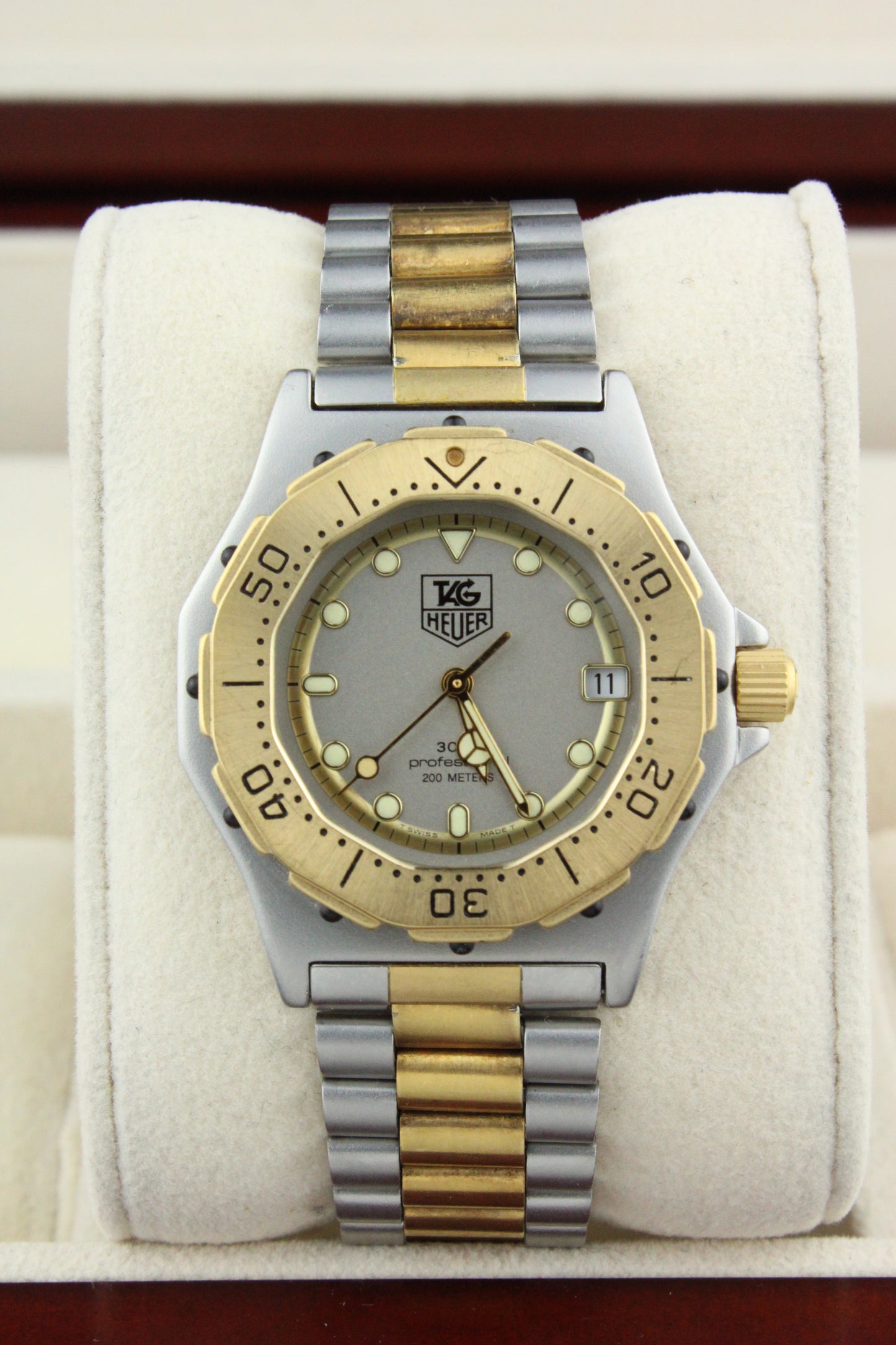 TAG Heuer 3000 Series 932.213 Midsized