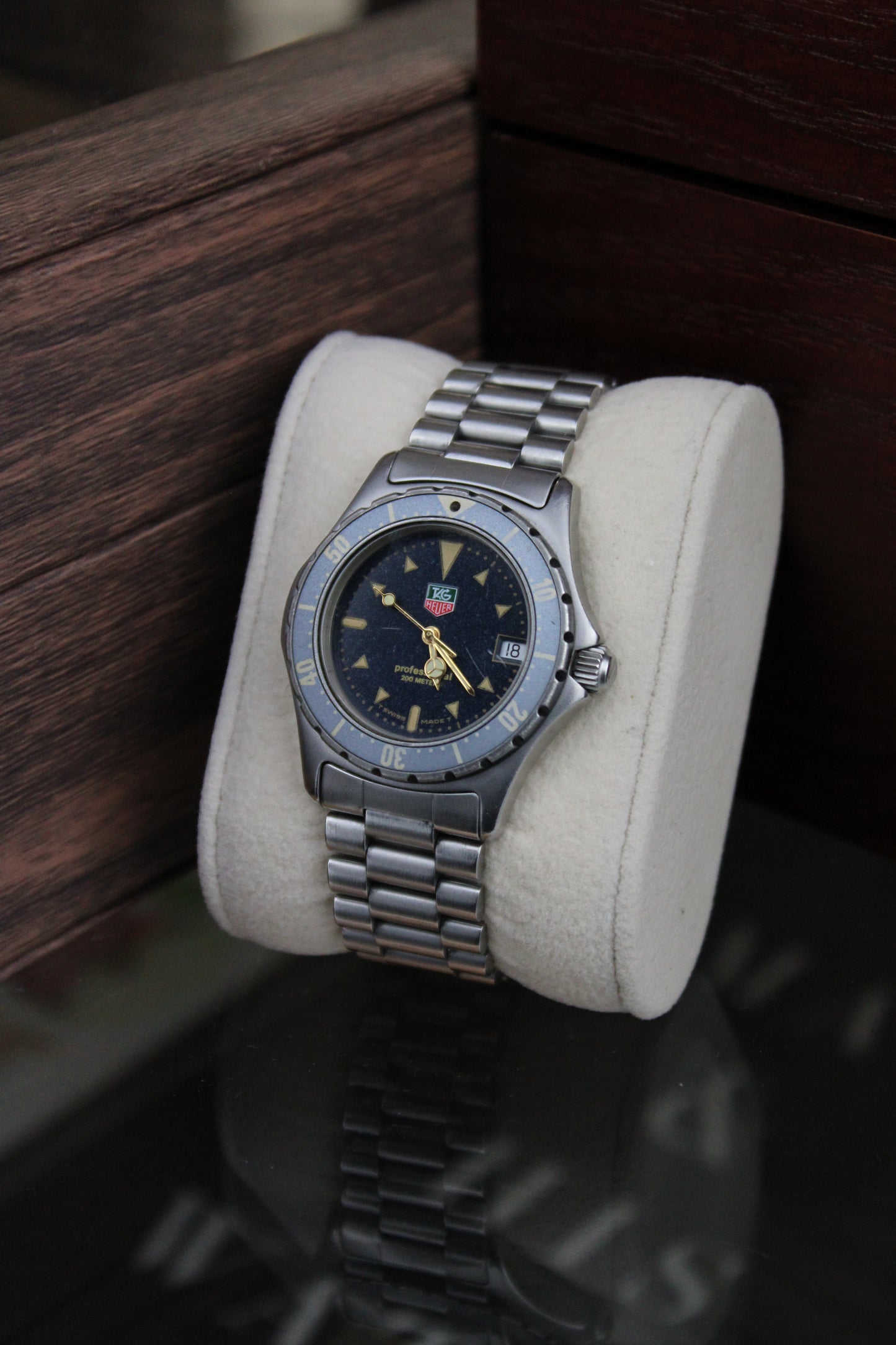 TAG Heuer 2000 Series Moondust 972.613