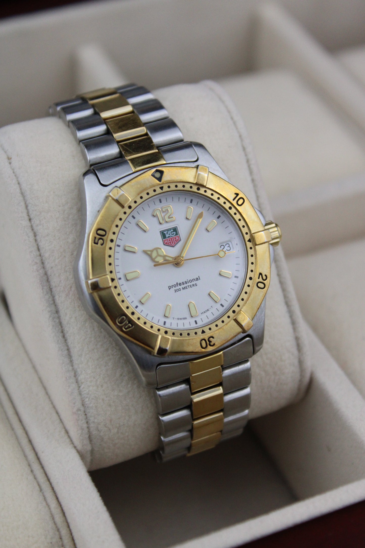 TAG Heuer 2000 Series - WK1120