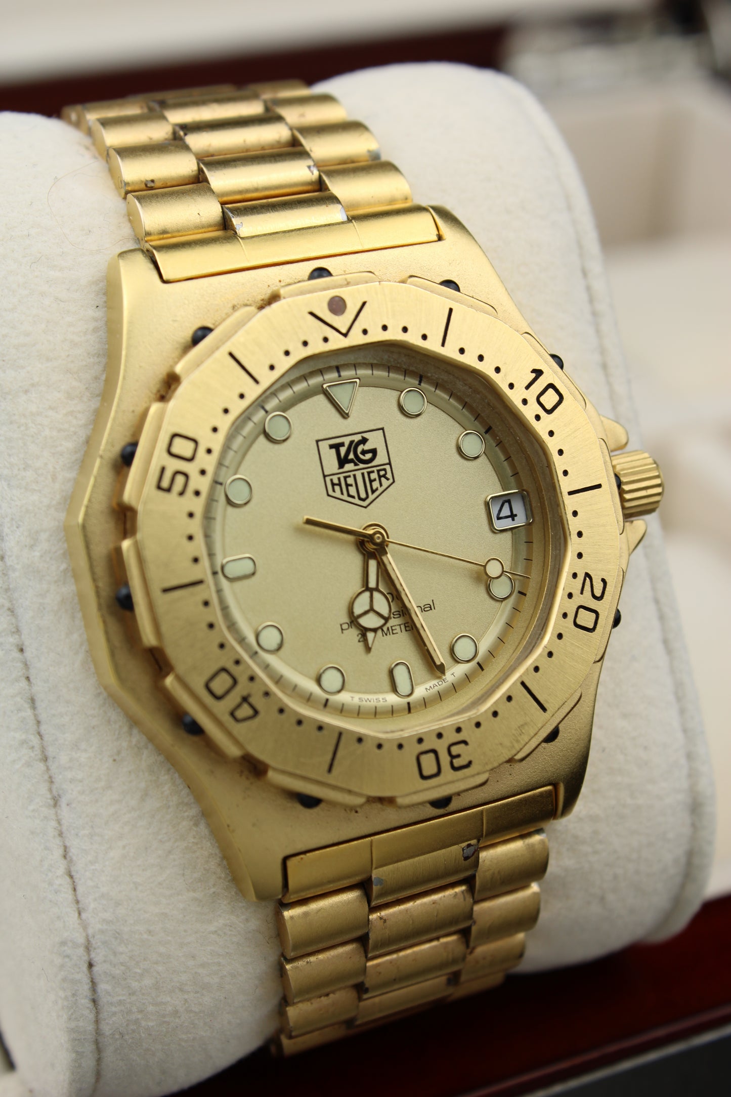 TAG Heuer 3000 Series 934.406