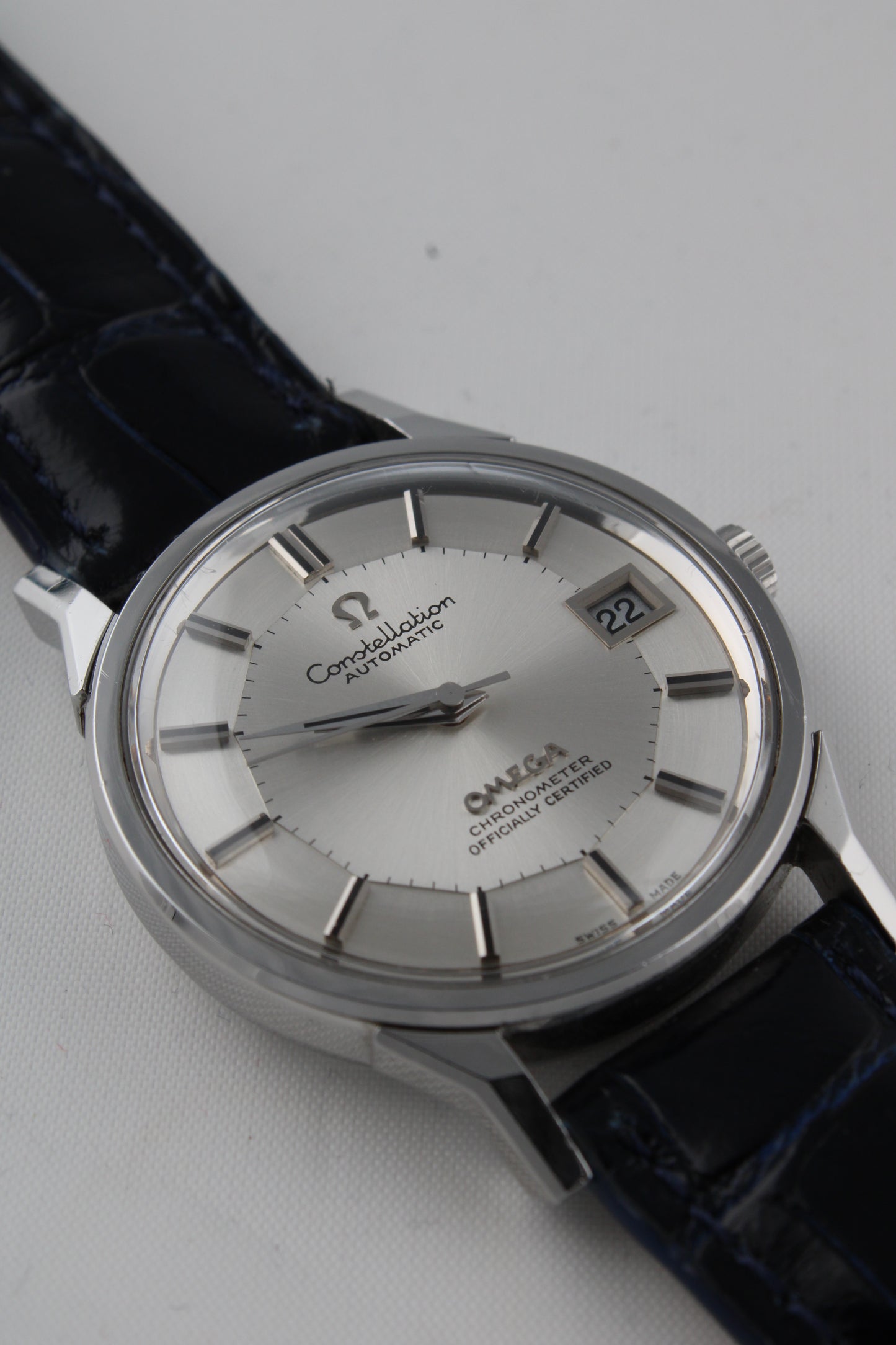 Omega ‘Pie Pan’ Constellation 168.0065 - Dog Leg Lugs