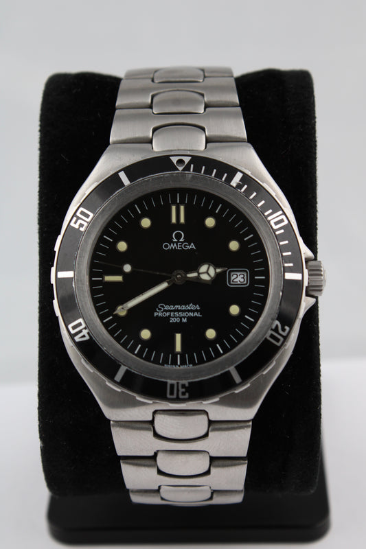 Omega 'Pre Bond' 'Jumbo' Seamaster 200m - 396.1041