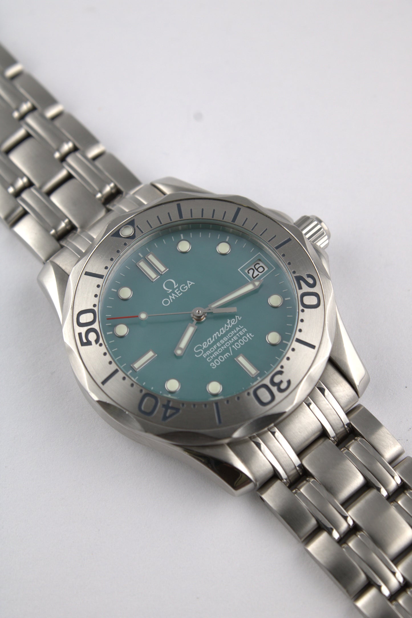 Omega Seamaster 300m Mother Of Pearl - 2050.71 - Limited