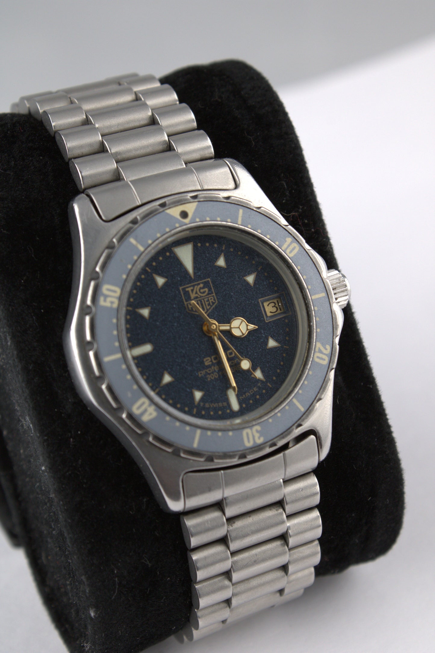 TAG Heuer 'Moondust' 2000 Series - 972.613