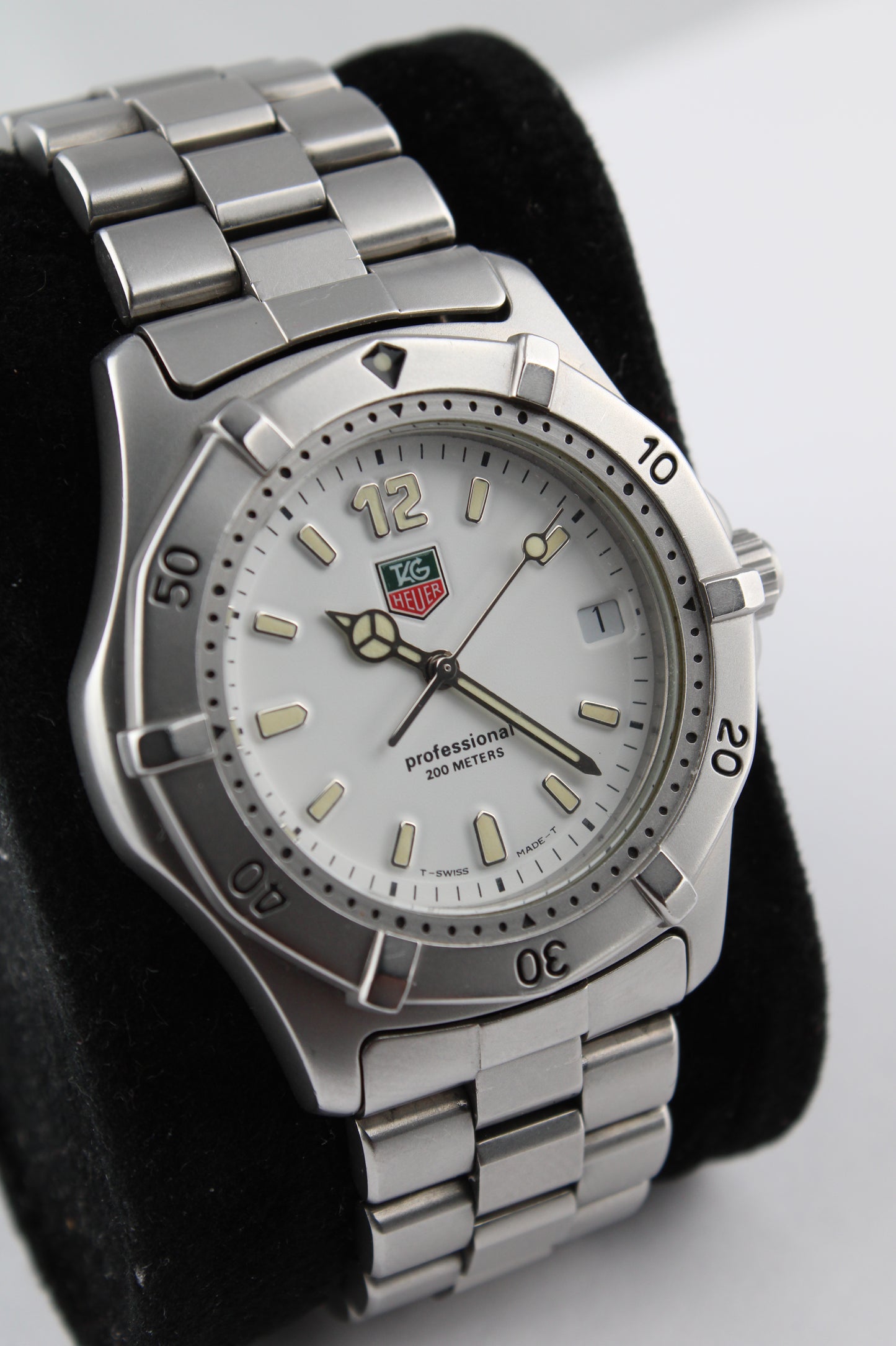 Tag Heuer 2000 Series - WK1111