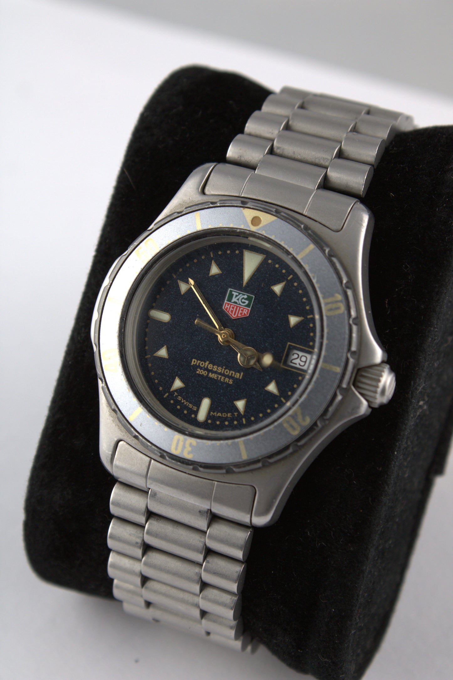 TAG Heuer 'Moondust' 2000 Series - 972.613