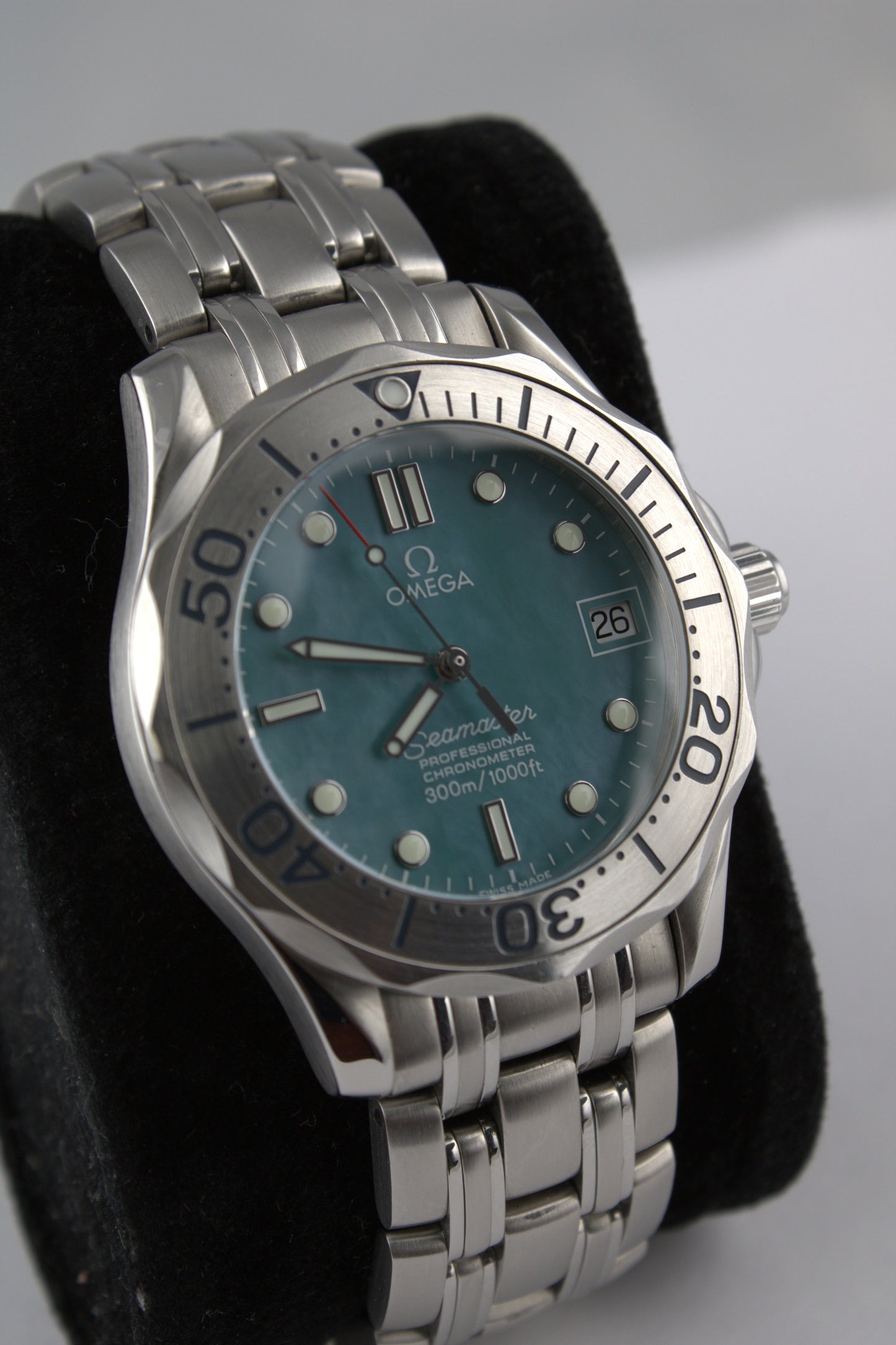 Omega Seamaster 300m Mother Of Pearl - 2050.71 - Limited