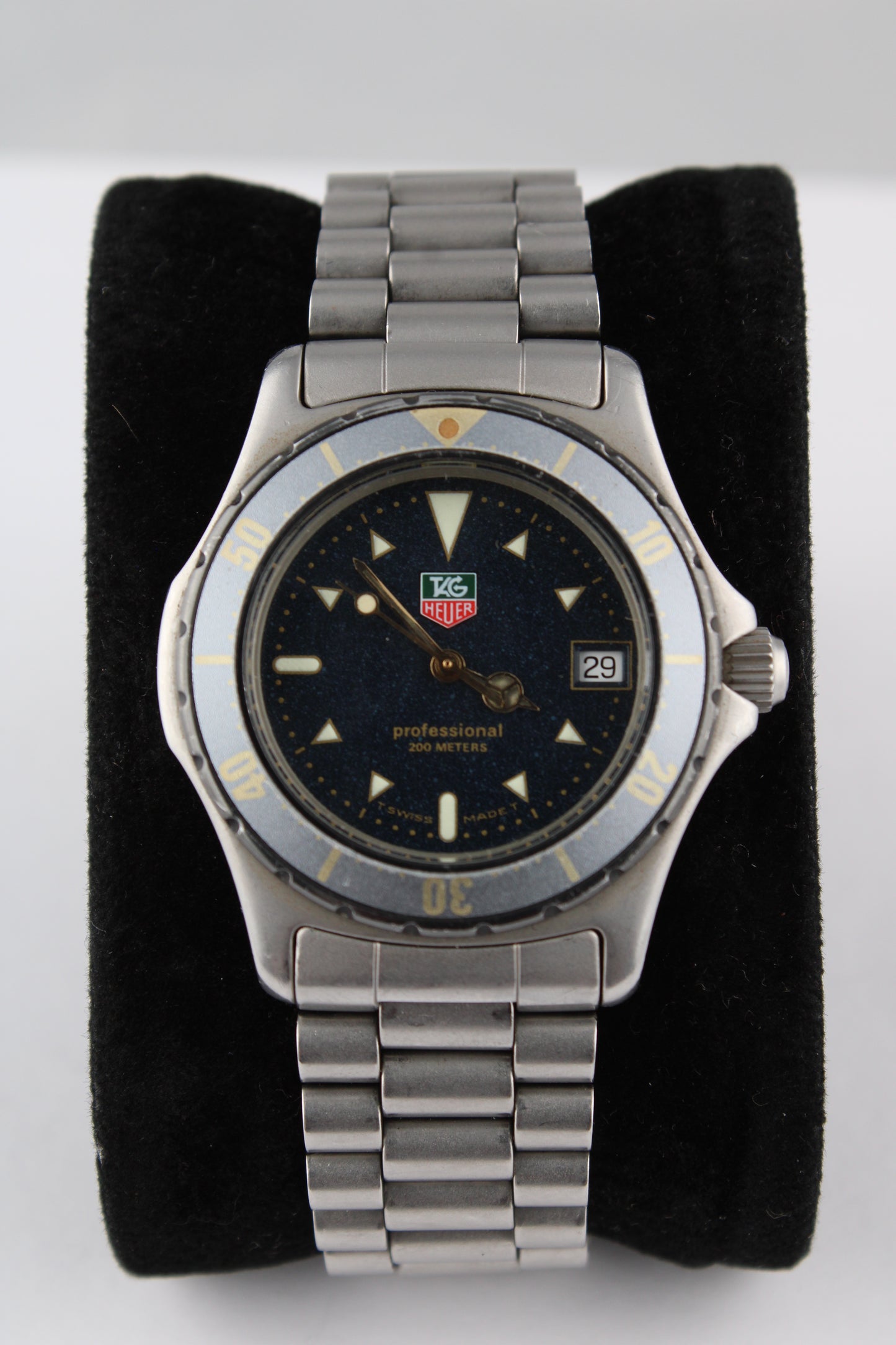 TAG Heuer 'Moondust' 2000 Series - 972.613
