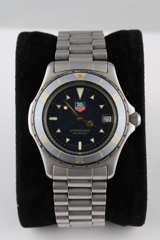 TAG Heuer 'Moondust' 2000 Series - 972.613