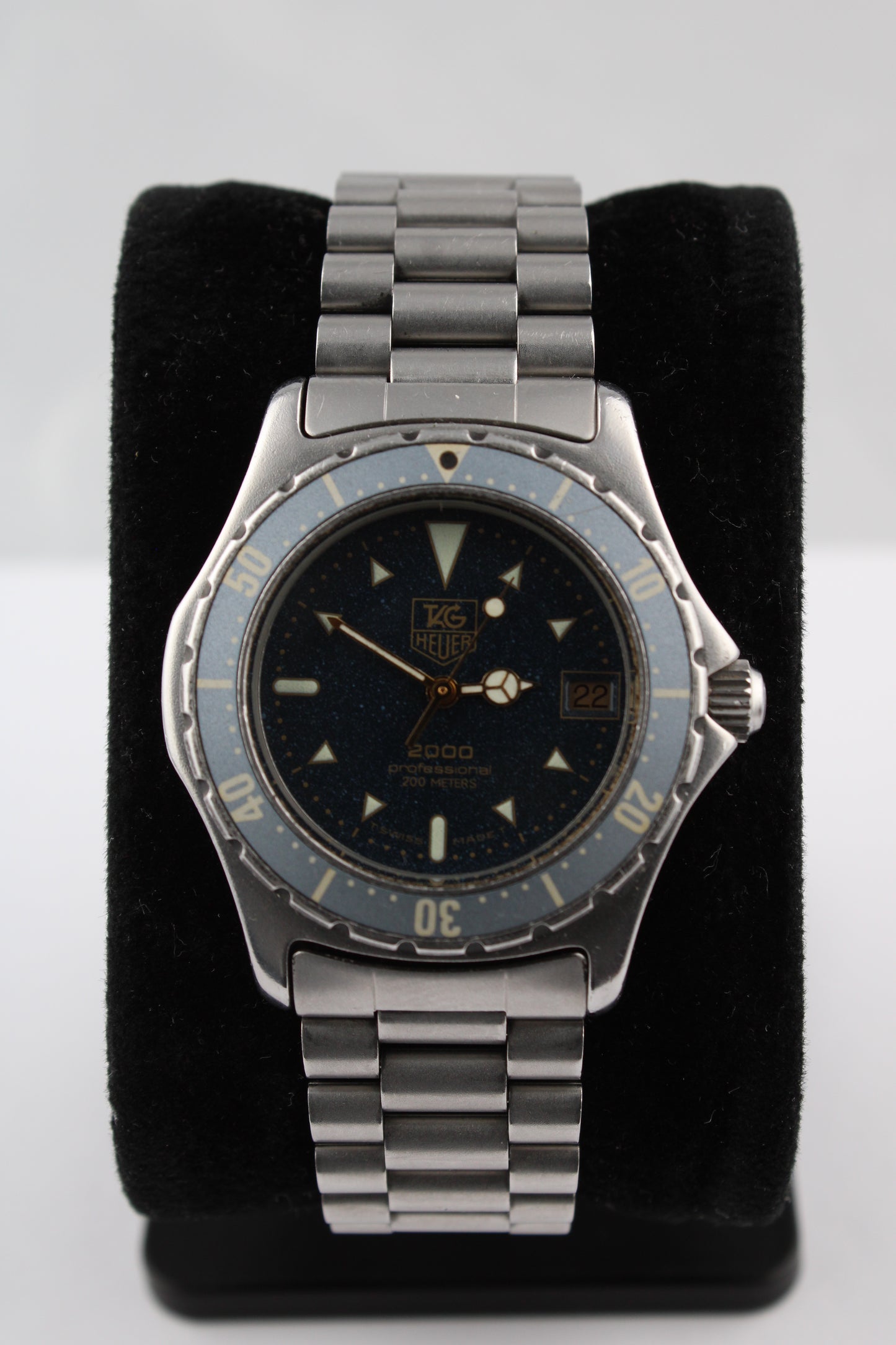 TAG Heuer 'Moondust' 2000 Series - 972.613