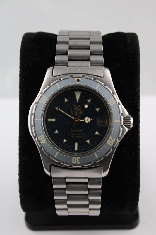 TAG Heuer 'Moondust' 2000 Series - 972.613