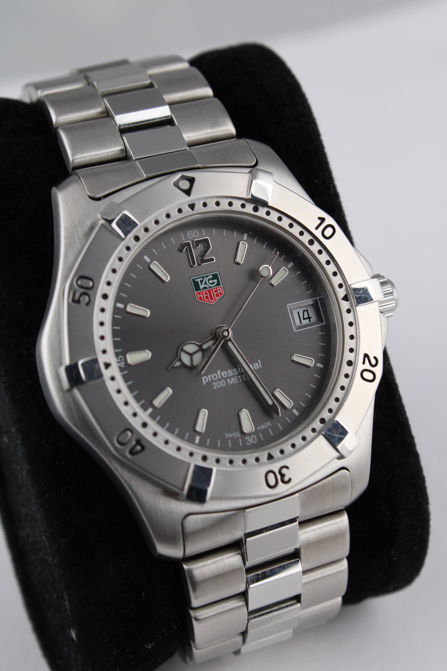TAG Heuer 2000 Series - WK1115-1