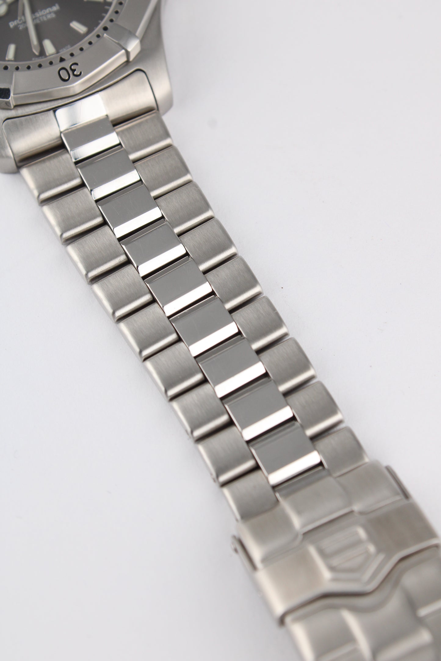 TAG Heuer 2000 Series - WK1115-1