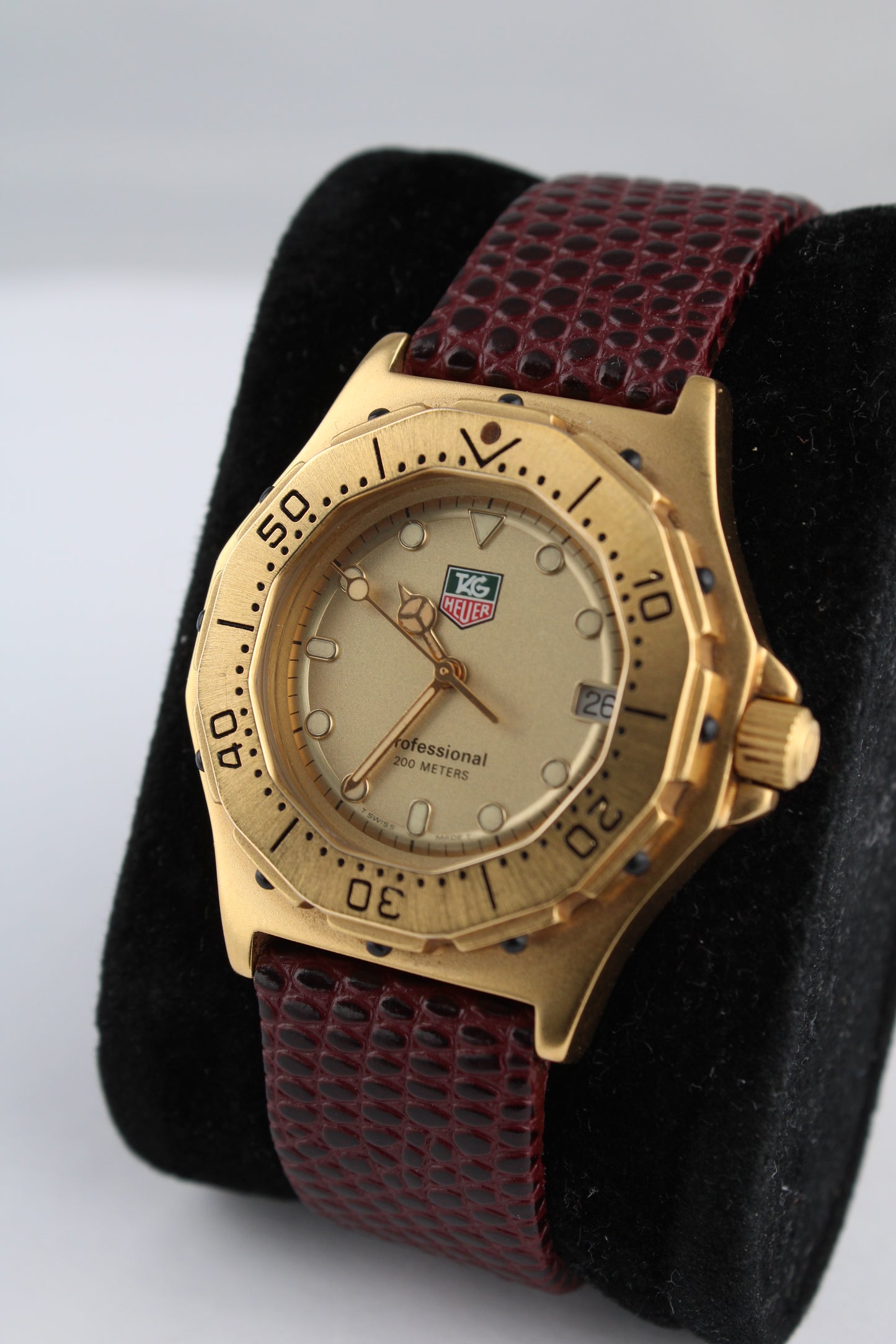 TAG Heuer 3000 Series - 934.413 - Rare Coloured Shield