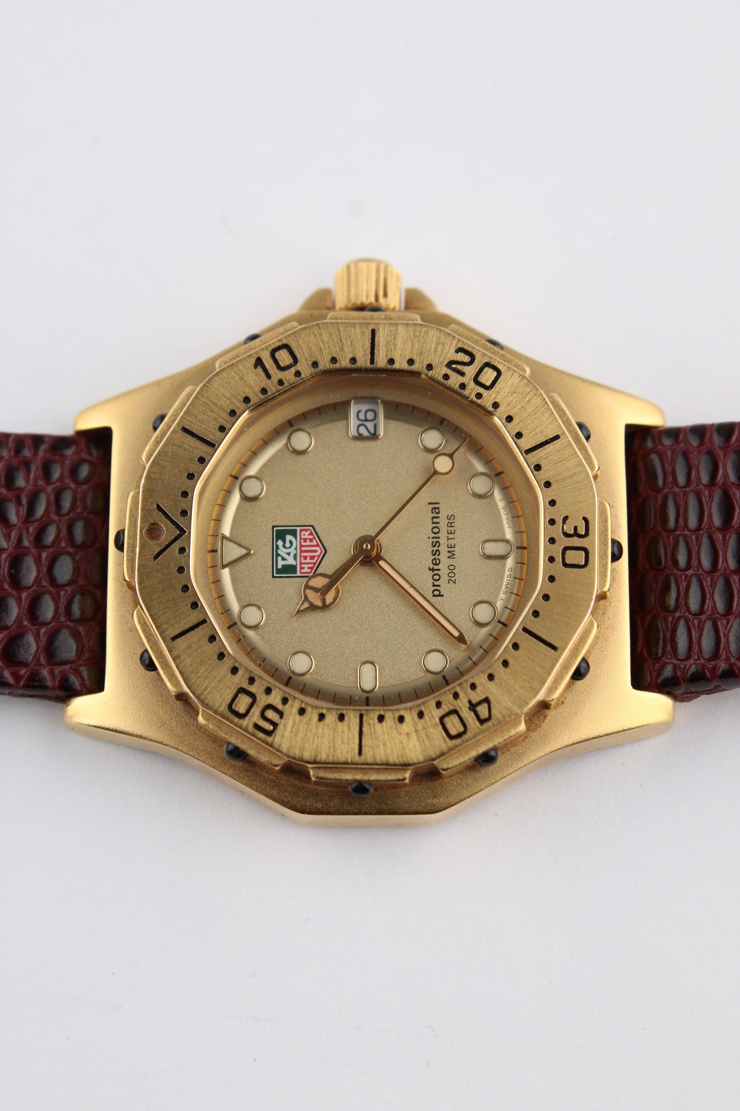 TAG Heuer 3000 Series - 934.413 - Rare Coloured Shield