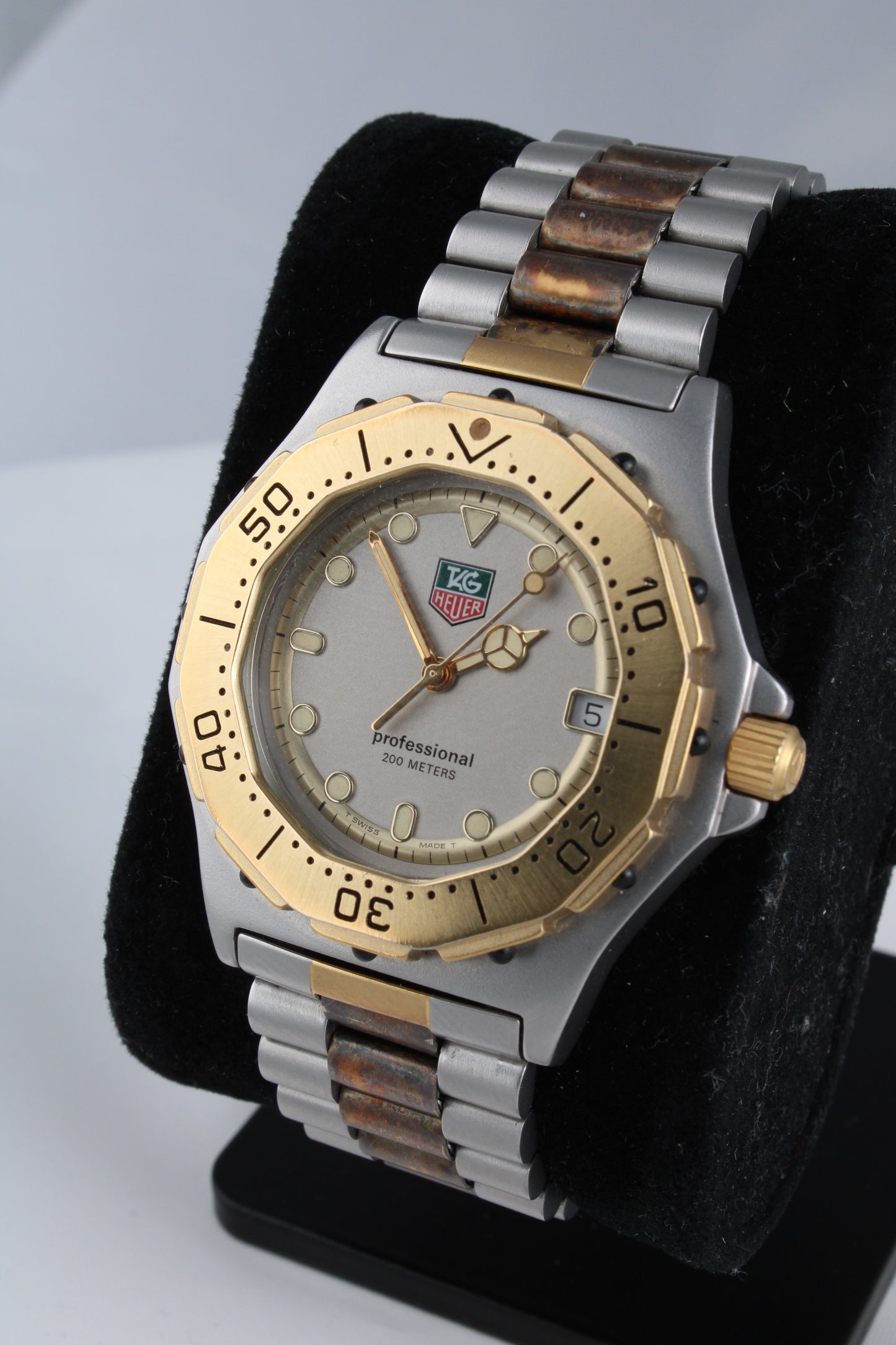 TAG Heuer 3000 Series Professional 934.206