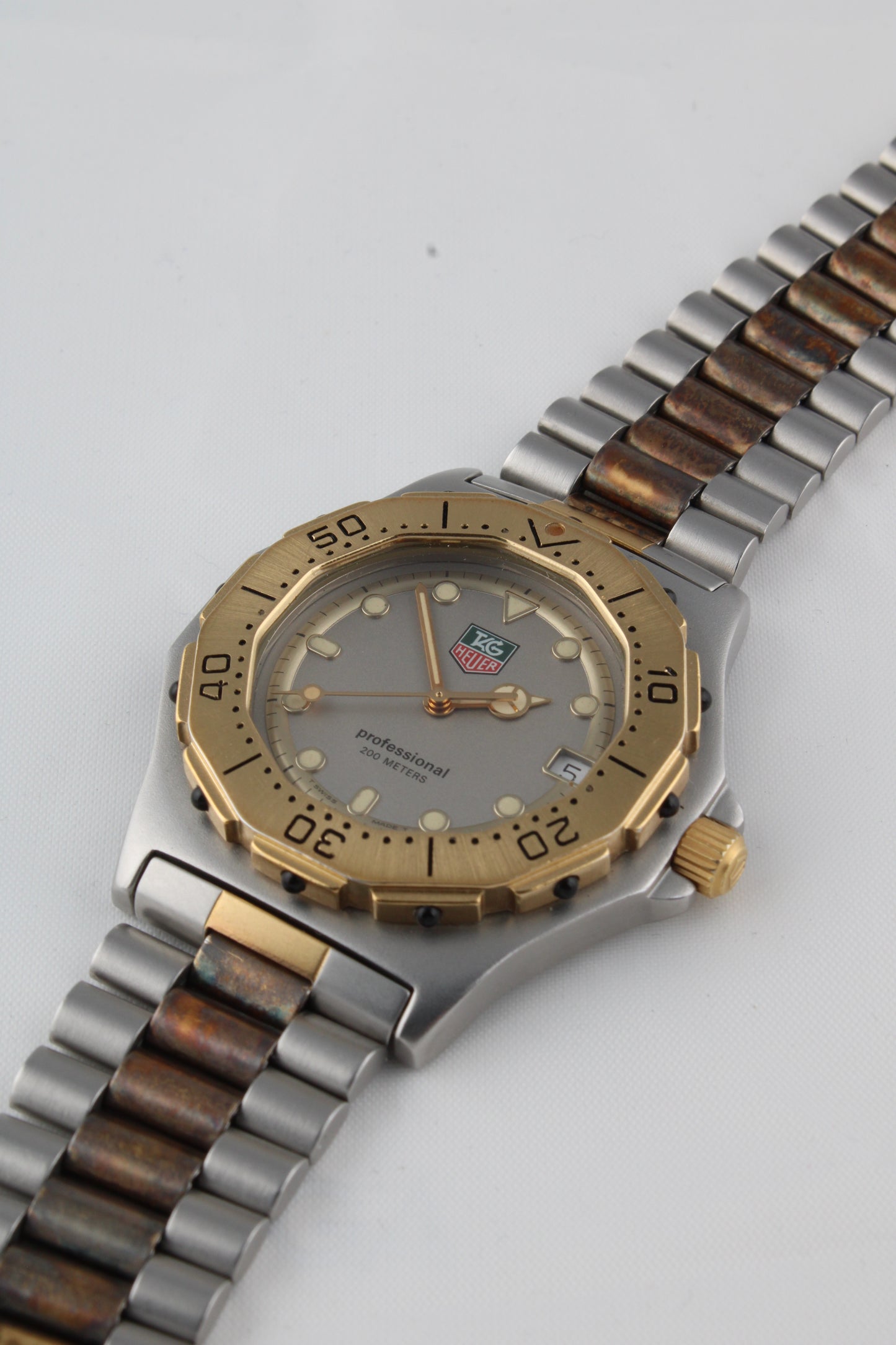 TAG Heuer 3000 Series Professional 934.206