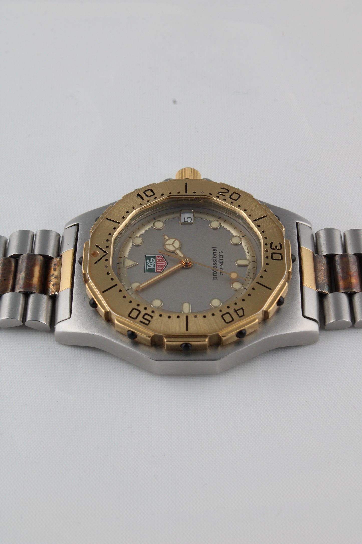 TAG Heuer 3000 Series Professional 934.206