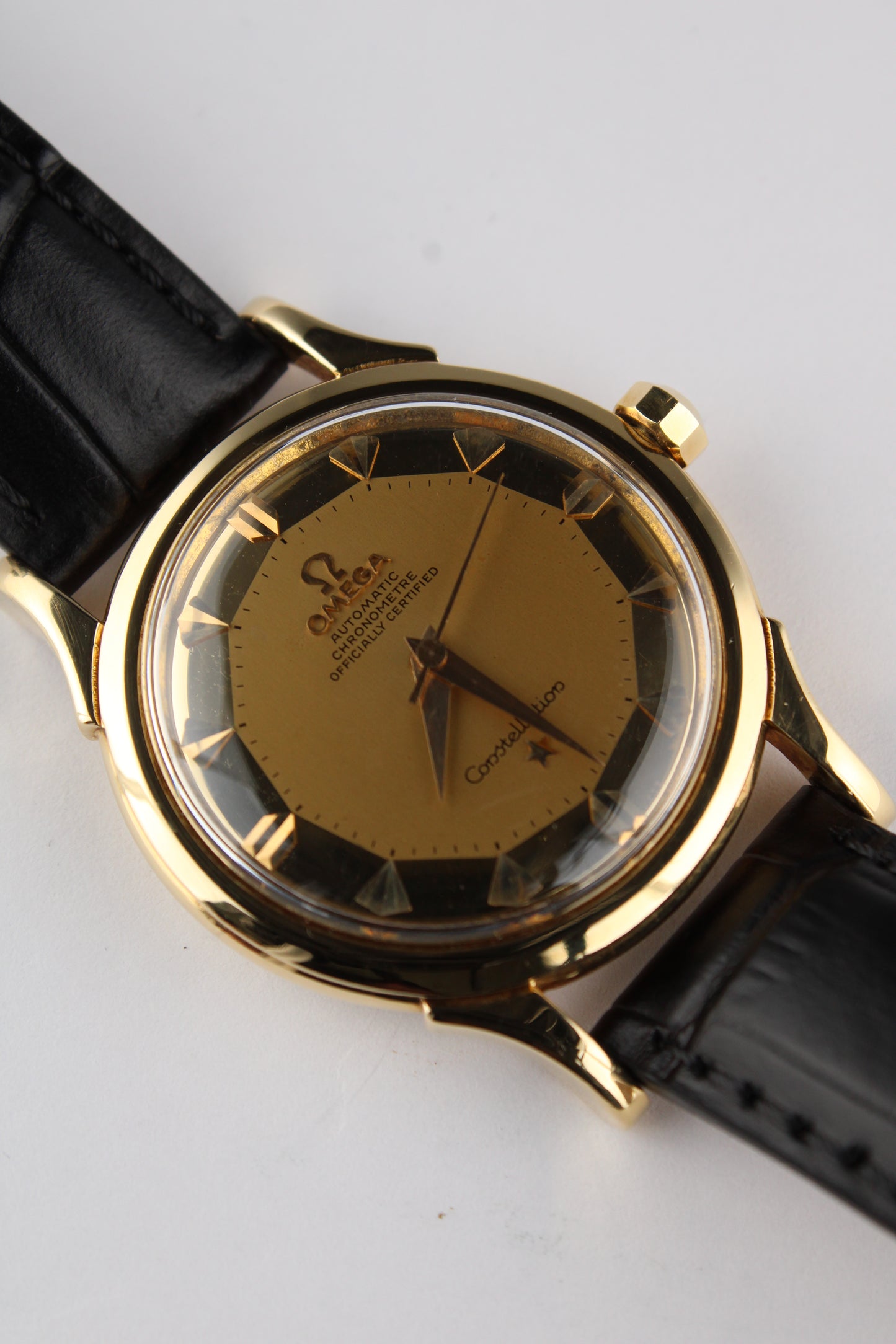 Omega ‘Pie Pan’ Constellation Deluxe 18K
2852/2853 SC