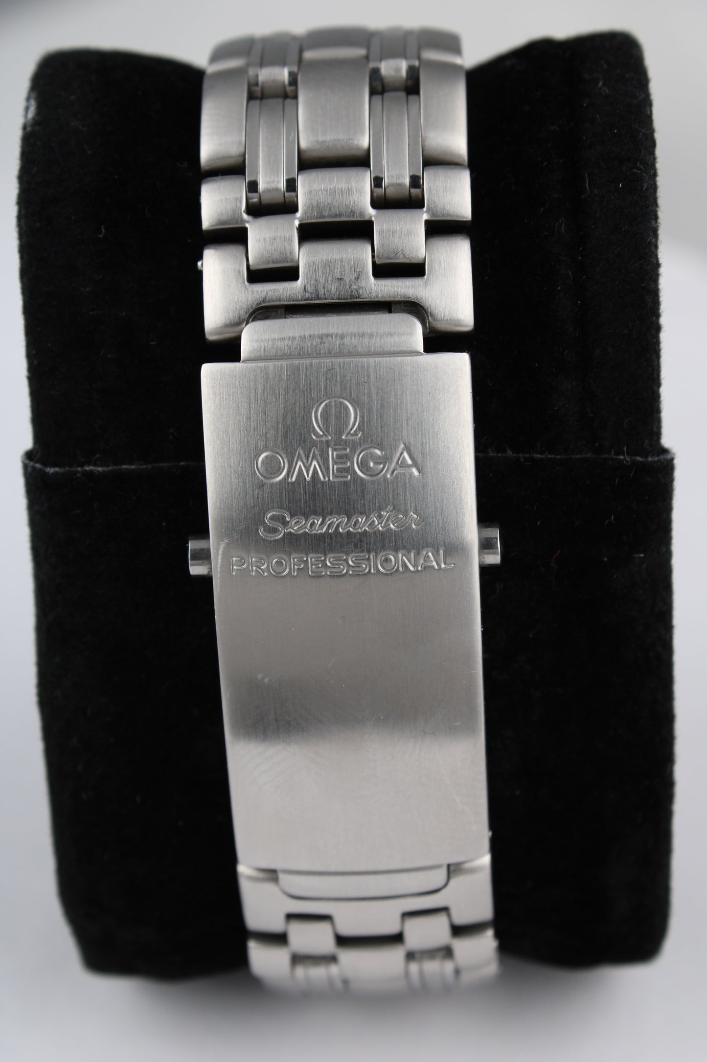Omega Seamaster 300m Marui Edition 2552.61 (1 of 1000)