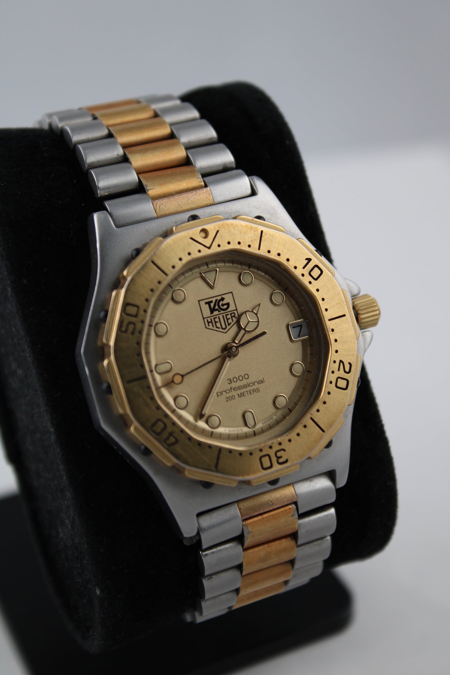 TAG Heuer 3000 Series Professional 935.406