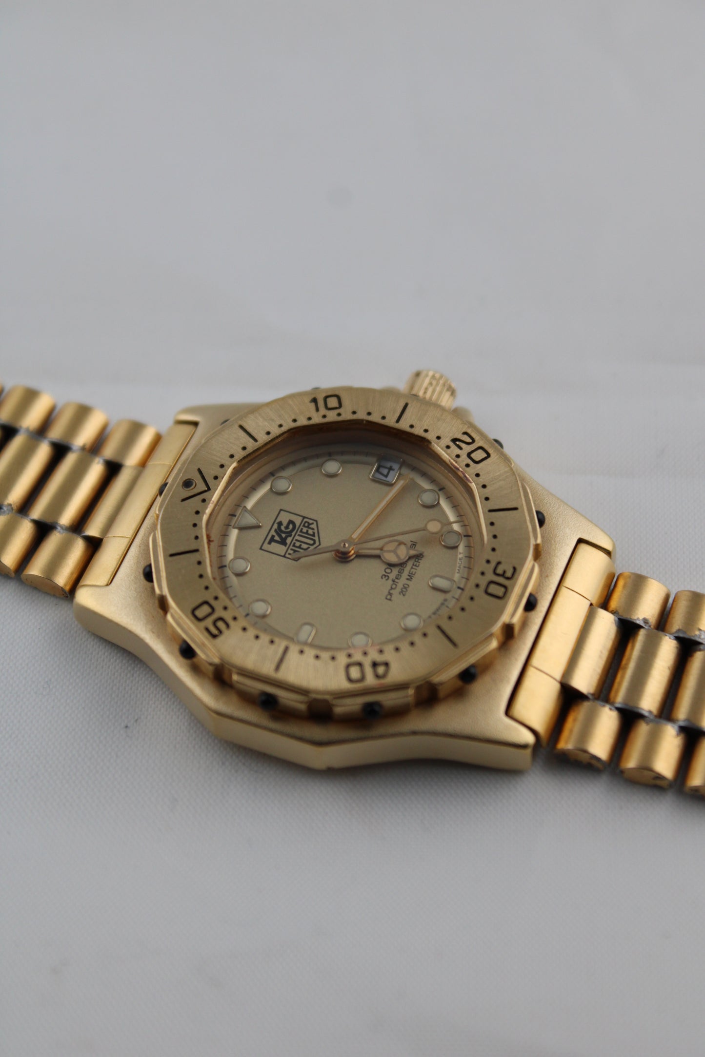 TAG Heuer 3000 Series Professional 934.413